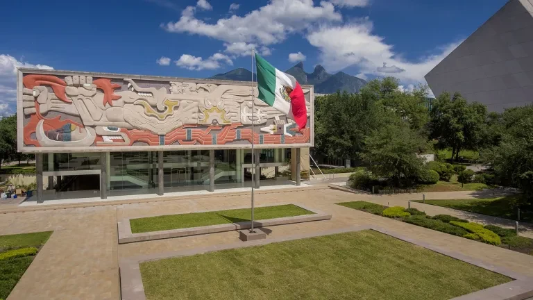 Explanada de Rectoría Tecnológico de Monterrey